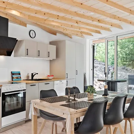 3 Bedroom Awesome In Ans By *