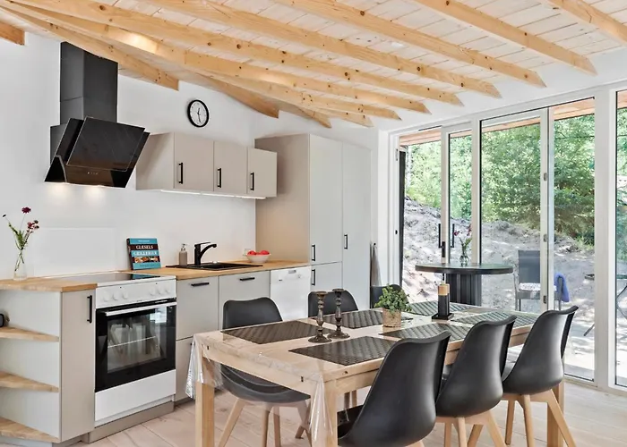 3 Bedroom Awesome In Ans By *